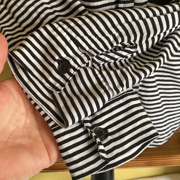 Splendid Black And White Striped V-neck Shirt Top Blouse - Picture 4 of 9